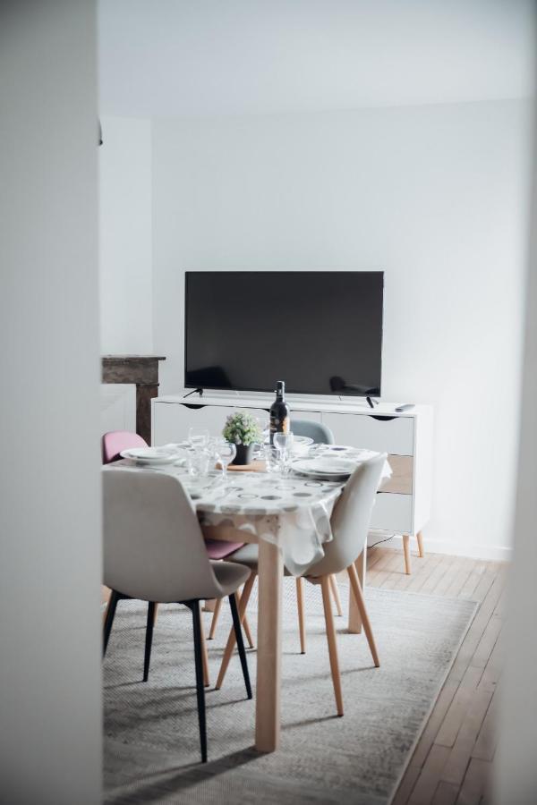 Appartement Neuf, Moderne Et Confortable! Ernée Buitenkant foto